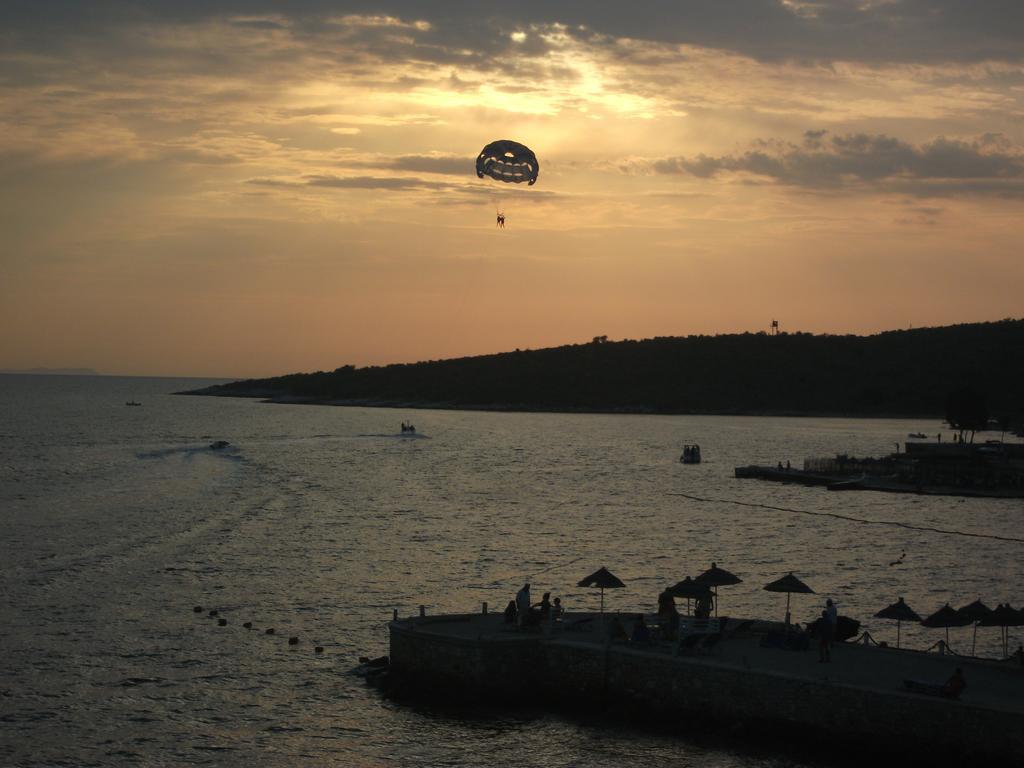 Hotel Piccolino Saranda Kültér fotó